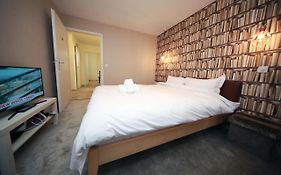 Cozy Apartment Close To Cornavin Train Station And Lake